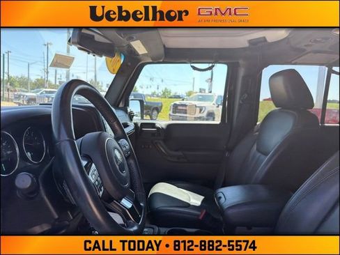 Used 2017 Jeep Wrangler Unlimited Sahara AWD/4WD image 22