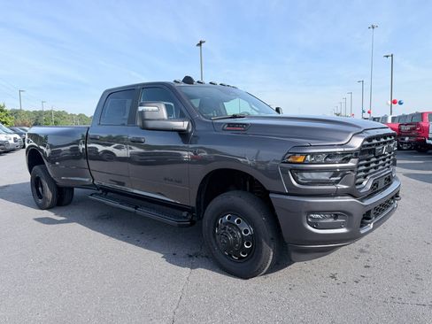 New 2026 RAM 3500 Big Horn AWD/4WD image 2