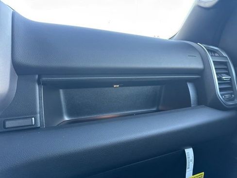 New 2026 RAM 1500 4x4 Crew Cab image 22