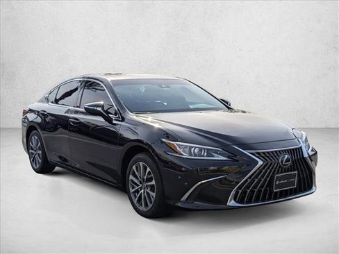 Used 2024 Lexus ES 350 w/ Accessory Package (Z1) image 3