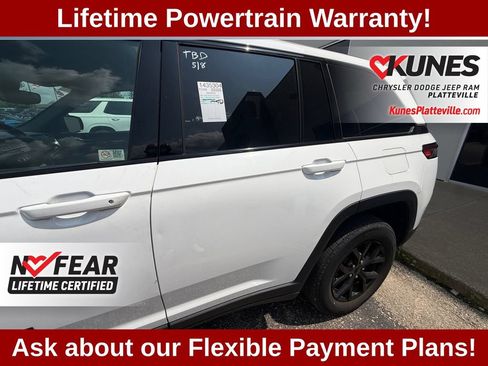 Used 2024 Jeep Grand Cherokee Altitude AWD/4WD image 37