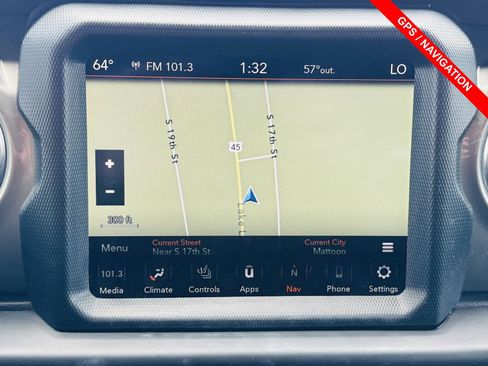 Used 2021 Jeep Wrangler Unlimited Sahara image 4