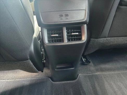 Used 2025 Chevrolet Equinox LT AWD/4WD image 17
