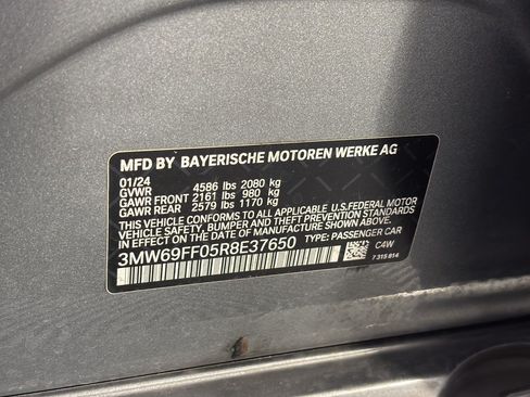 Used 2024 BMW 330i Sedan w/ Convenience Package RWD image 31