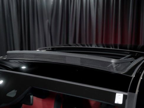 New 2025 Mercedes-Benz GLC 300 4MATIC image 9