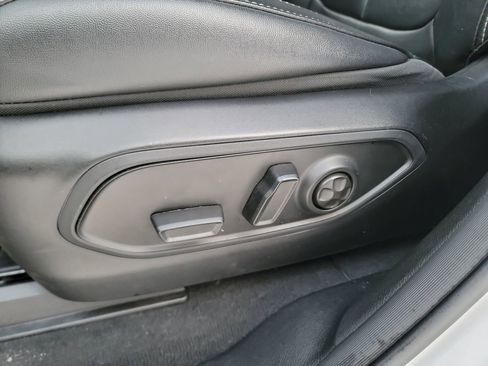 Used 2022 Jeep Grand Cherokee L Limited image 12