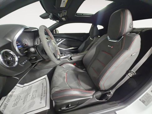 Used 2022 Chevrolet Camaro ZL1 RWD image 10