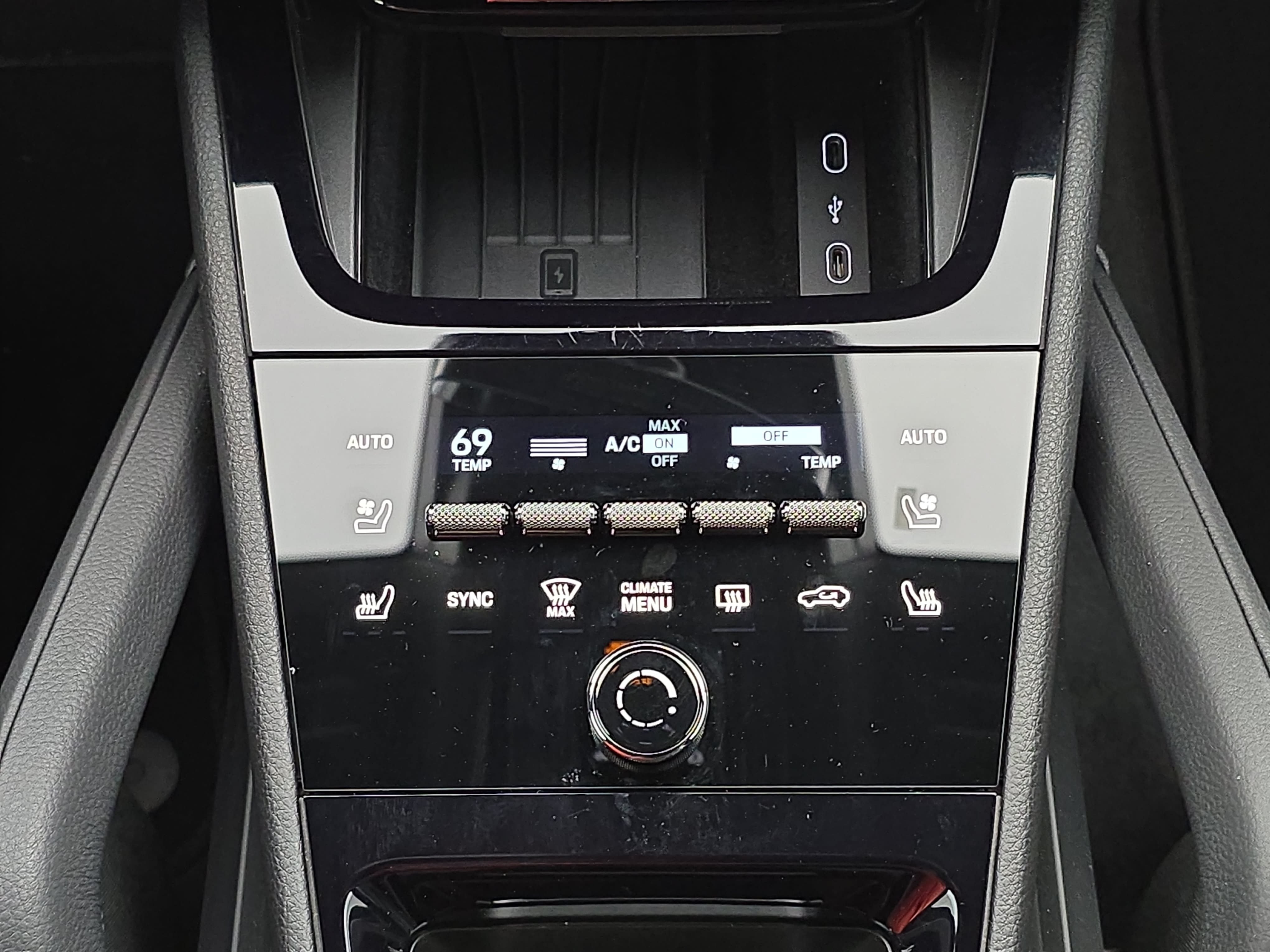 Certified 2026 Porsche Cayenne AWD/4WD image 23