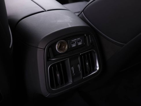 Used 2024 Maserati Levante Modena Ultima image 18