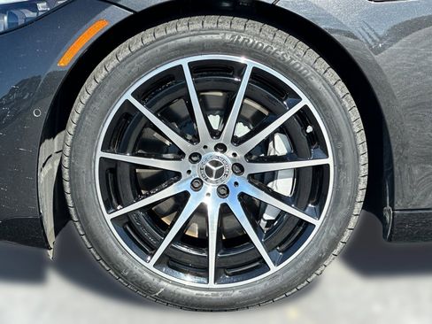 Certified 2023 Mercedes-Benz EQS 580 4MATIC Sedan image 11