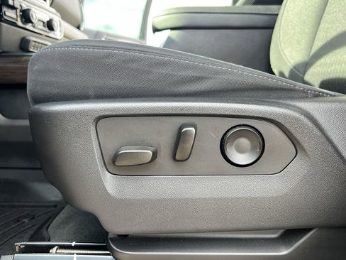 Used 2024 Chevrolet Silverado 3500 LT w/ Midnight Edition image 19