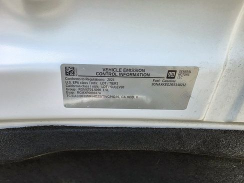 Used 2024 Chevrolet Equinox LT image 28