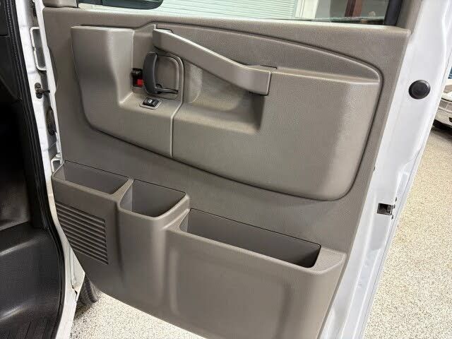 Used 2022 Chevrolet Express 2500 w/ Driver Convenience Package RWD image 47