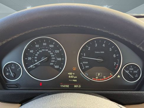 Used 2014 BMW 320i Sedan image 17