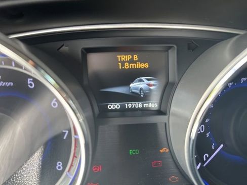 Used 2014 Hyundai Sonata FWD image 11
