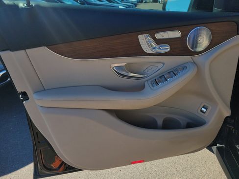 Certified 2020 Mercedes-Benz GLC 300 4MATIC image 21