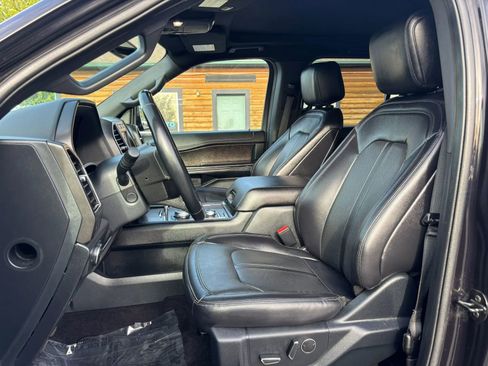 Used 2021 Ford Expedition Max Limited AWD/4WD image 10
