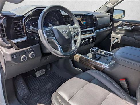 Used 2024 Chevrolet Silverado 1500 RST w/ Convenience Package II RWD image 9