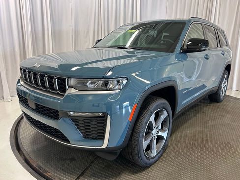 New 2026 Jeep Grand Cherokee L Limited AWD/4WD image 28