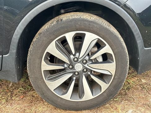 Used 2022 Buick Encore Preferred w/ Safety Package AWD/4WD image 4