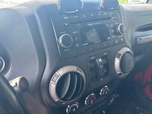 Used 2016 Jeep Wrangler Unlimited Sport AWD/4WD image 17