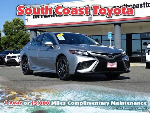 Certified 2024 Toyota Camry SE FWD image 1