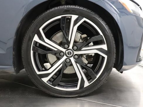 Used 2024 Volvo S60 B5 Core FWD image 38