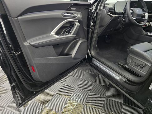 New 2025 Audi Q5 Premium Plus image 24