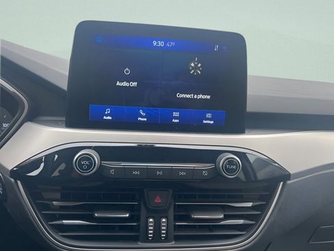 Used 2020 Ford Escape SE image 22