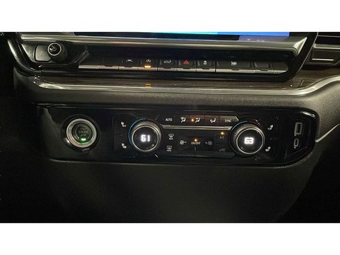 Used 2023 Chevrolet Silverado 1500 LT image 13