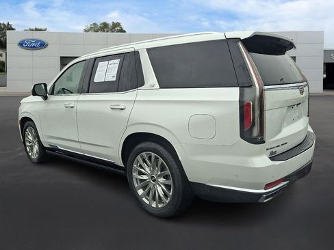 Used 2022 Cadillac Escalade Premium Luxury w/ Performance Package image 6