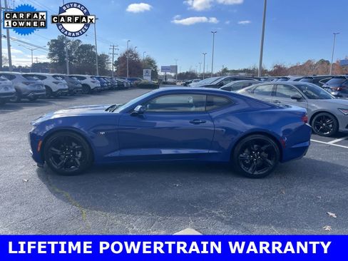 Used 2021 Chevrolet Camaro LT w/ Technology Package image 2