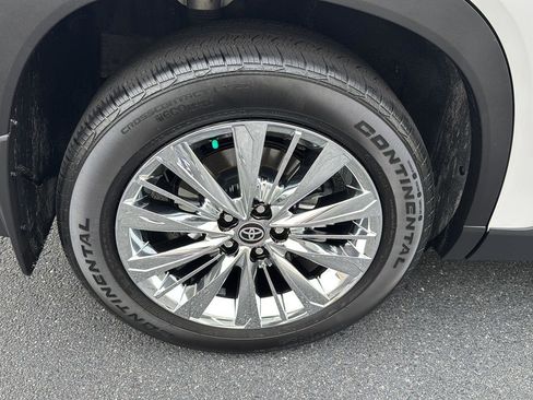 Used 2024 Toyota Grand Highlander Platinum image 33