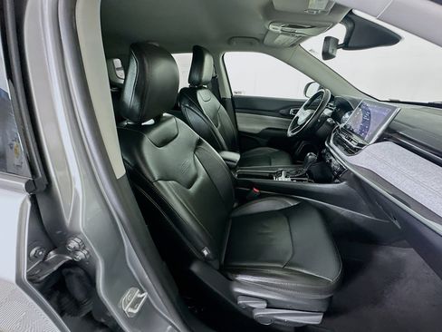 Used 2022 Jeep Compass Latitude image 29