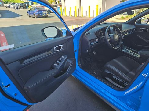 Used 2023 Honda Civic Sport image 22
