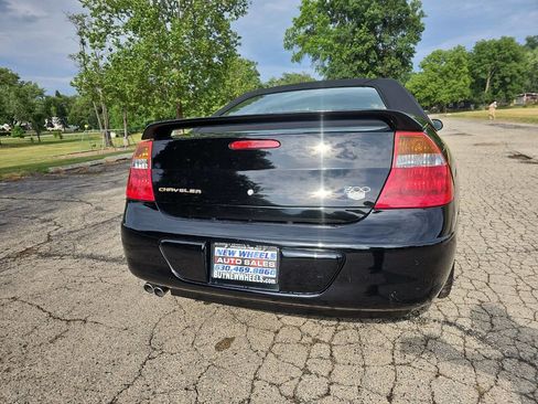 Used 2002 Chrysler 300M image 19