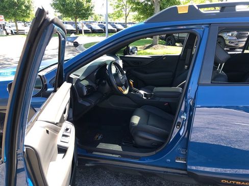 Used 2025 Subaru Outback Wilderness AWD/4WD image 23