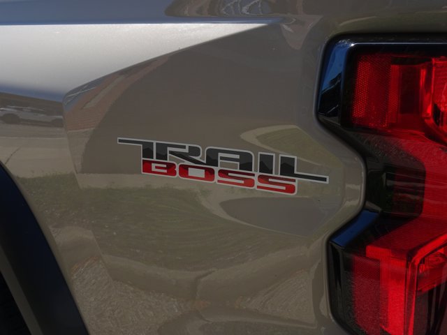 Used 2023 Chevrolet Colorado Trail Boss w/ Advanced Trailering Package AWD/4WD image 27