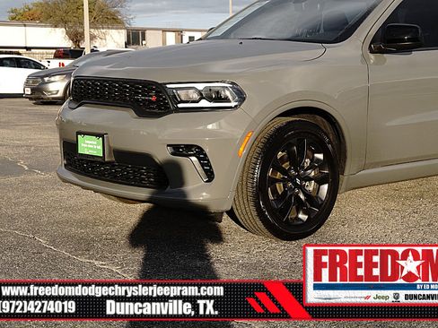 Certified 2025 Dodge Durango GT w/ Blacktop Package image 40