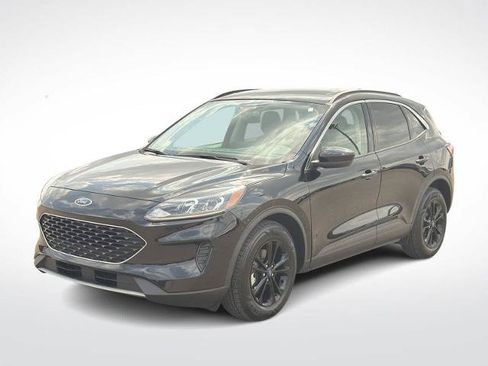 Certified 2021 Ford Escape SE w/ Convenience Package FWD image 4