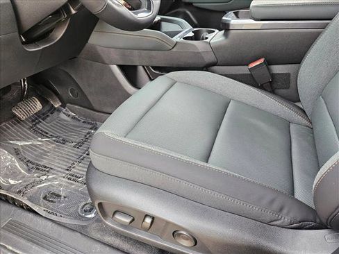 New 2026 GMC Terrain AT4 w/ Convenience Package III image 4