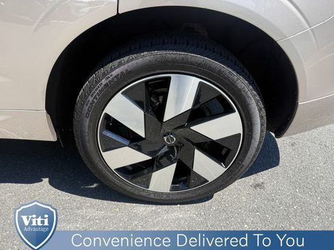 Certified 2025 Volvo XC60 T8 Plus w/ Protection Package Premier AWD/4WD image 13