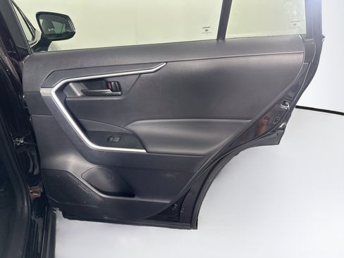 Used 2025 Toyota RAV4 LE FWD image 28