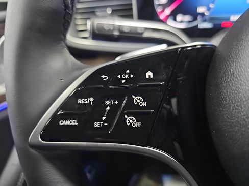 New 2026 Mercedes-Benz GLE 350 4MATIC image 17