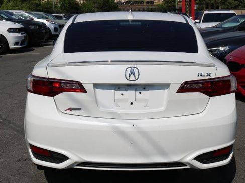 Used 2018 Acura ILX FWD image 6