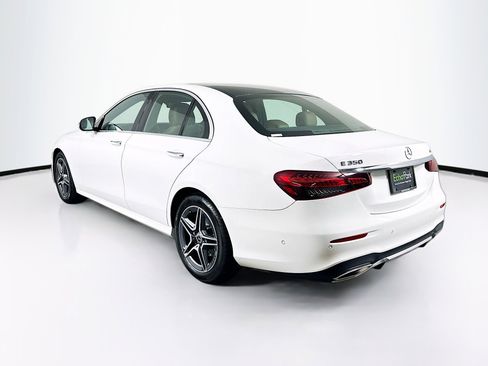 Used 2021 Mercedes-Benz E 350 4MATIC Sedan image 5