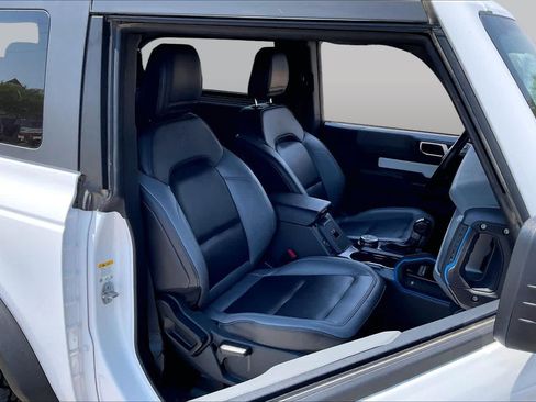 Used 2024 Ford Bronco Black Diamond AWD/4WD image 8