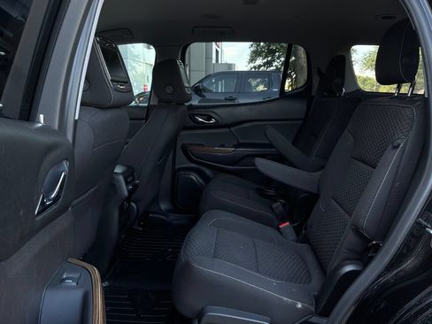Used 2018 GMC Acadia SLE FWD image 11