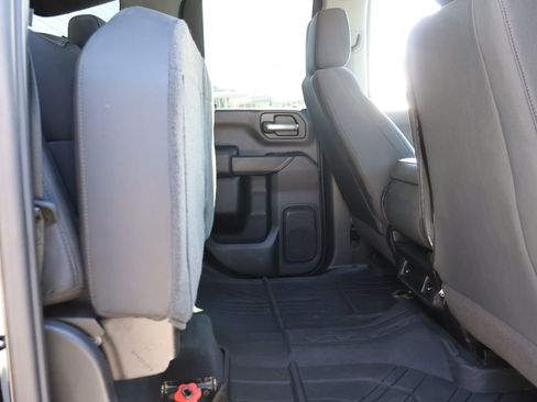 Used 2022 Chevrolet Silverado 2500 Custom w/ Custom Value Package image 12