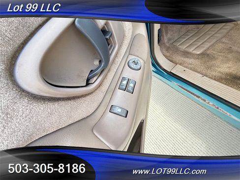 Used 1998 Chevrolet Silverado 1500 4x4 Extended Cab w/ Preferred Equipment Group 2 image 12